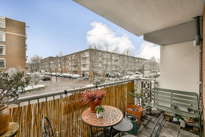 Photo 2 of Minahassastraat 34-C