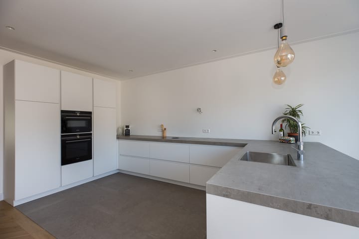 Photo 3 of Middelweg 91