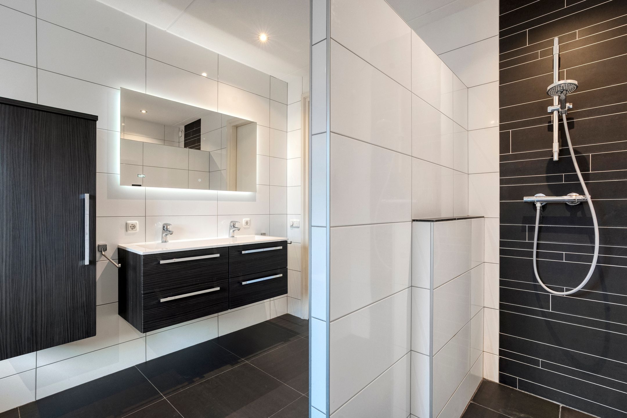 Foto 24 van Weth. Huismanstraat 16