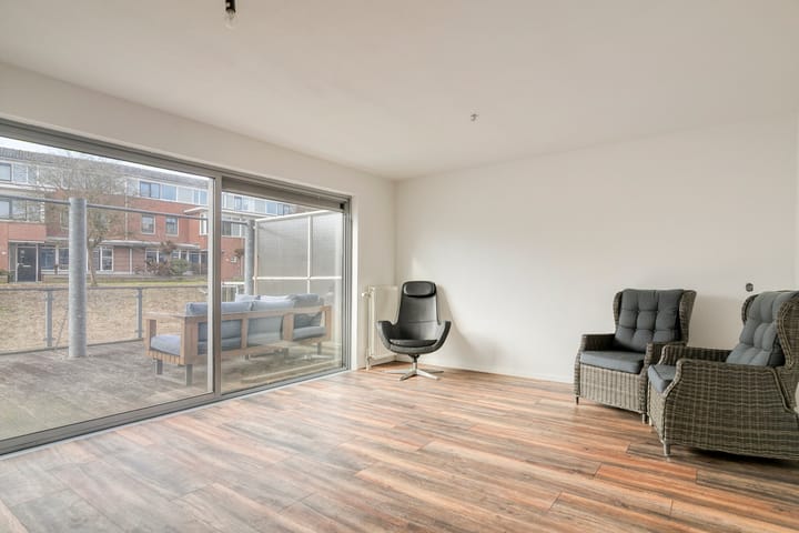 Foto 4 van Maanglans 10