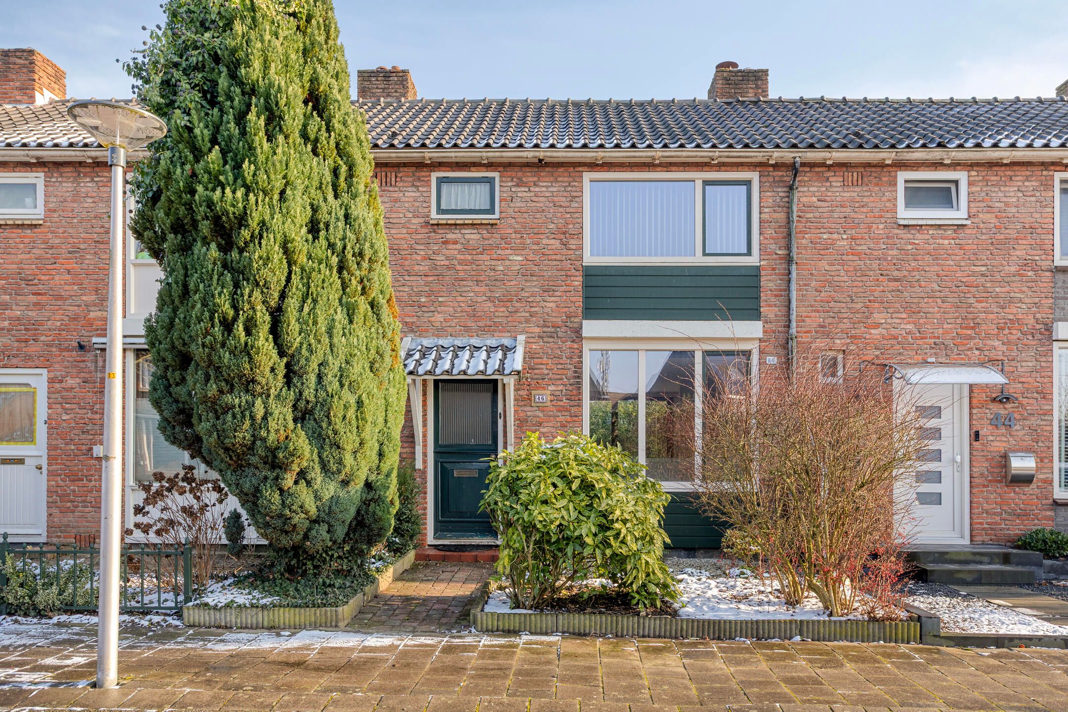 Photo 6 of Roombeekstraat 46