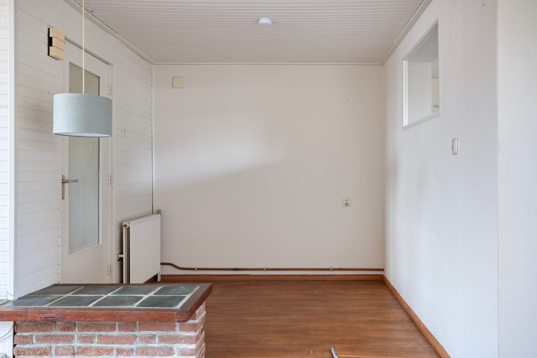 Photo 8 of Roombeekstraat 46