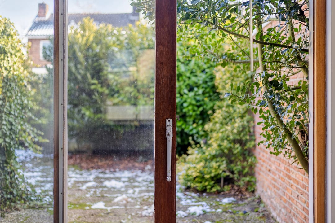 Photo 11 of Roombeekstraat 46