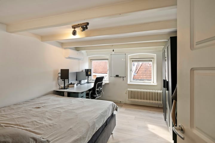 Foto 11 van Grote Overstraat 50-E