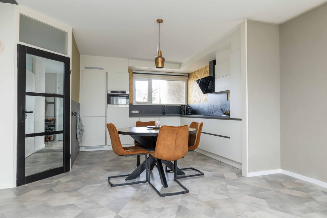 Foto 8 van van Swietenhof 31