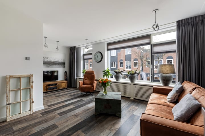 Photo 2 of Oosterstraat 13-A