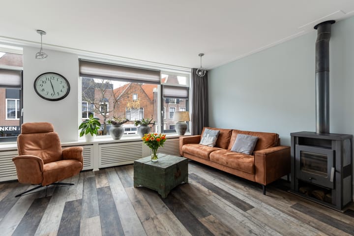 Photo 9 of Oosterstraat 13-A