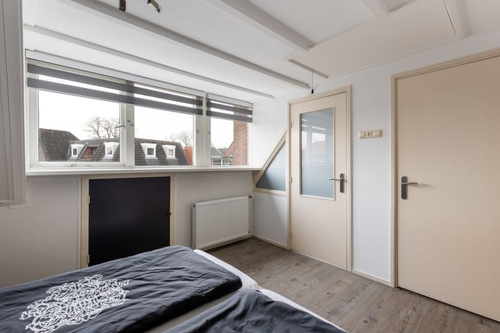 Photo 21 of Oosterstraat 13-A