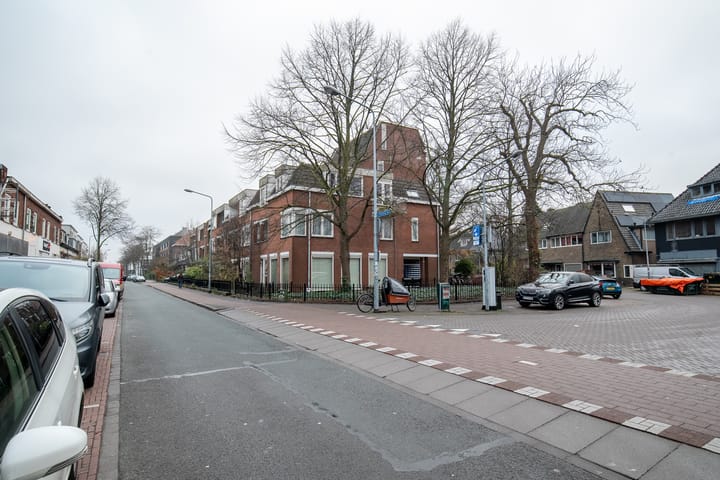 Foto 2 van Eemnesserweg 1-25