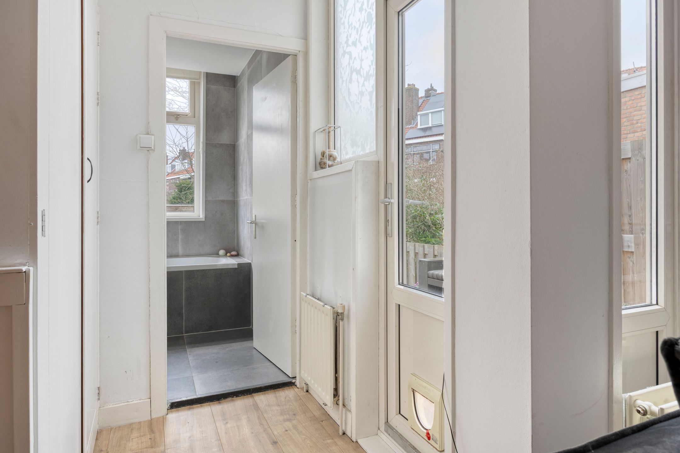 Foto 12 van Van Musschenbroekstraat 16-A