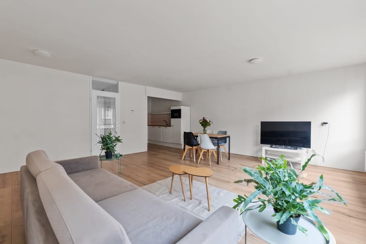 Photo 6 of Breedstraat 142