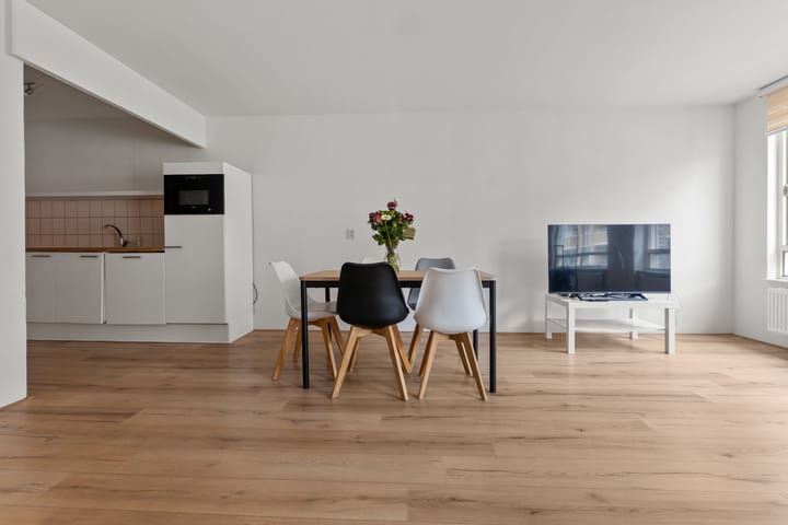 Photo 10 of Breedstraat 142