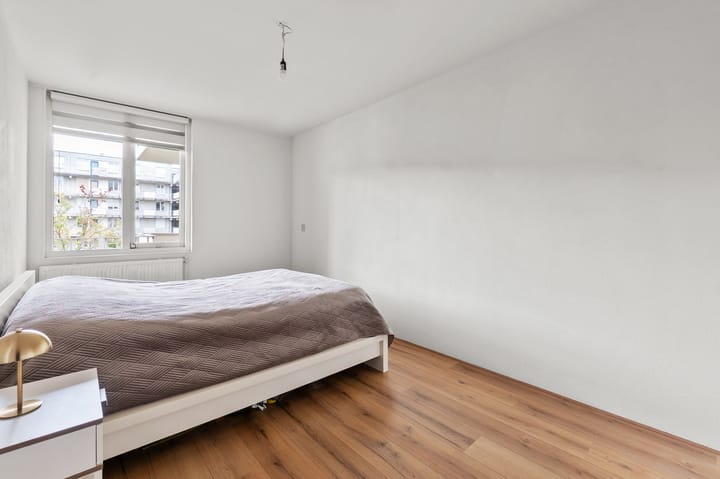 Photo 14 of Breedstraat 142