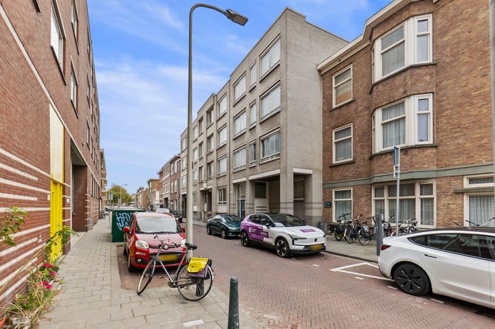 Photo 27 of Breedstraat 142
