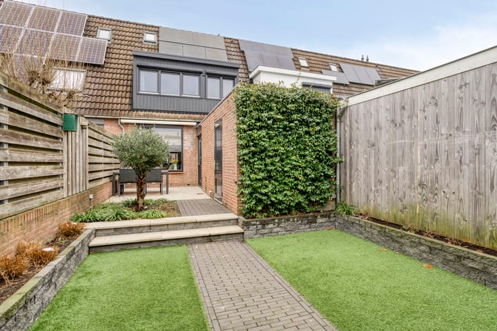 Photo 2 of Valkenier 16