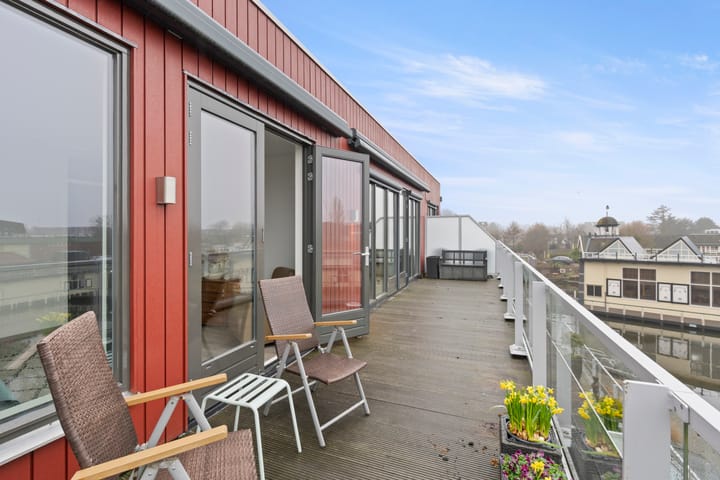 Photo 9 of Dorpsstraat 101-D