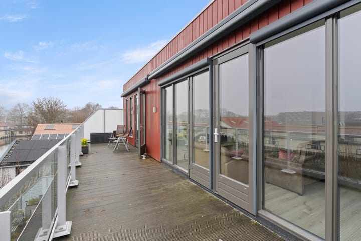 Photo 13 of Dorpsstraat 101-D