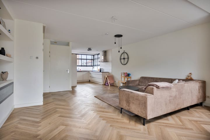 Foto 5 van Televisiestraat 28