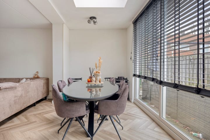 Foto 8 van Televisiestraat 28