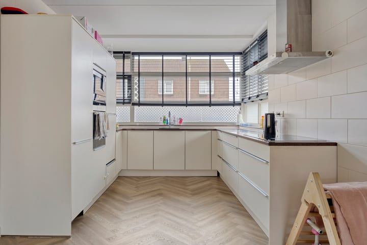 Foto 9 van Televisiestraat 28