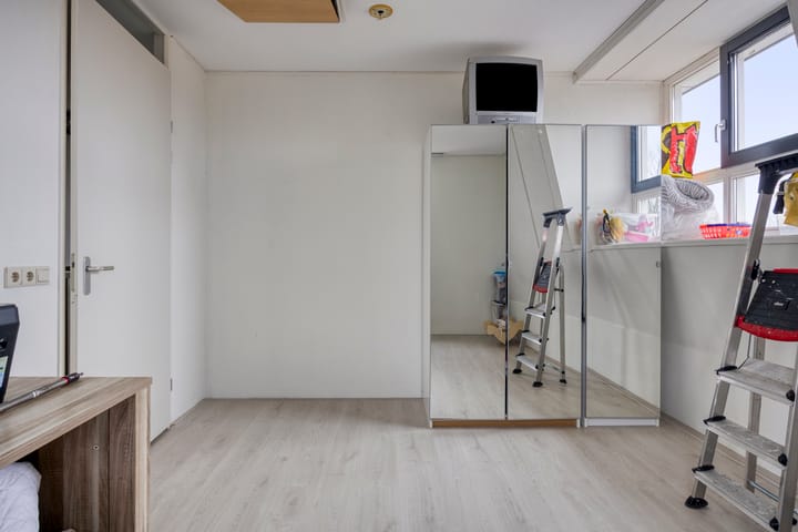 Foto 17 van Televisiestraat 28