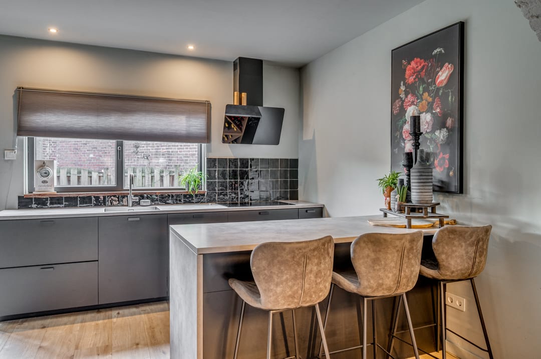 Photo 11 of Baarlosestraat 107