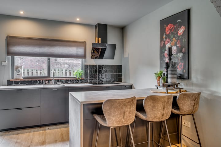 Photo 11 of Baarlosestraat 107