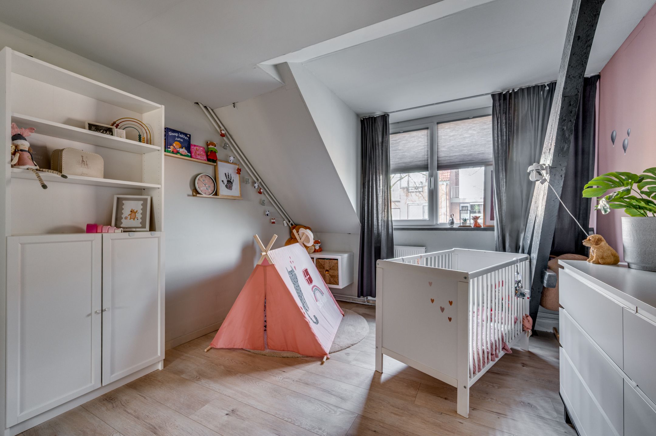 Photo 27 of Baarlosestraat 107