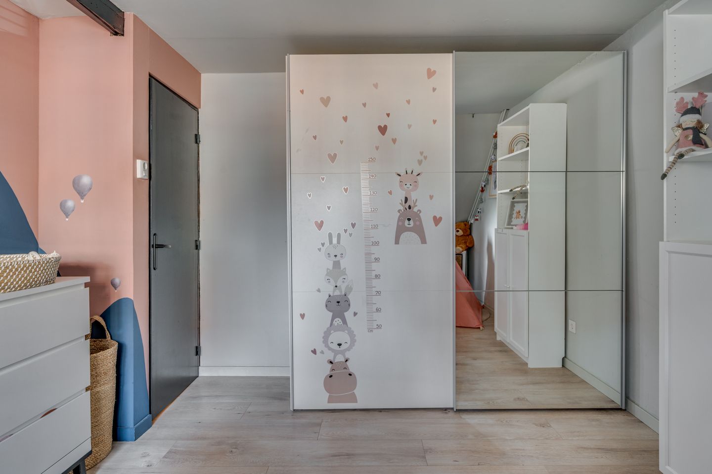 Photo 29 of Baarlosestraat 107