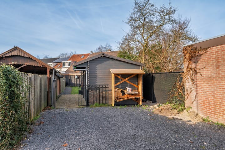 Photo 42 of Baarlosestraat 107