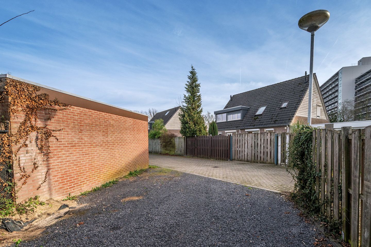 Photo 40 of Baarlosestraat 107