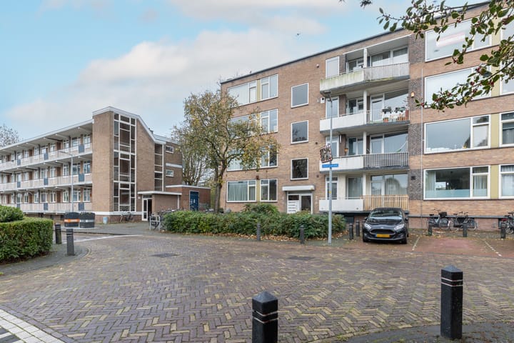 Photo 35 of Asselijnstraat 36