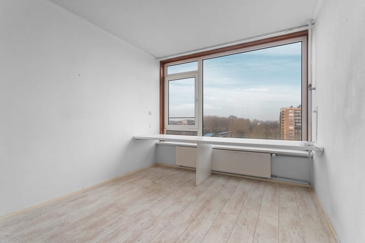 Photo 17 of Maassluisstraat 58