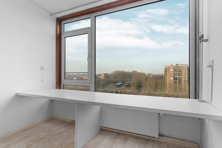 Photo 20 of Maassluisstraat 58