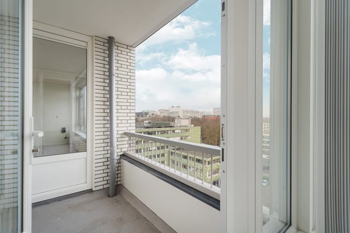 Photo 32 of Maassluisstraat 58