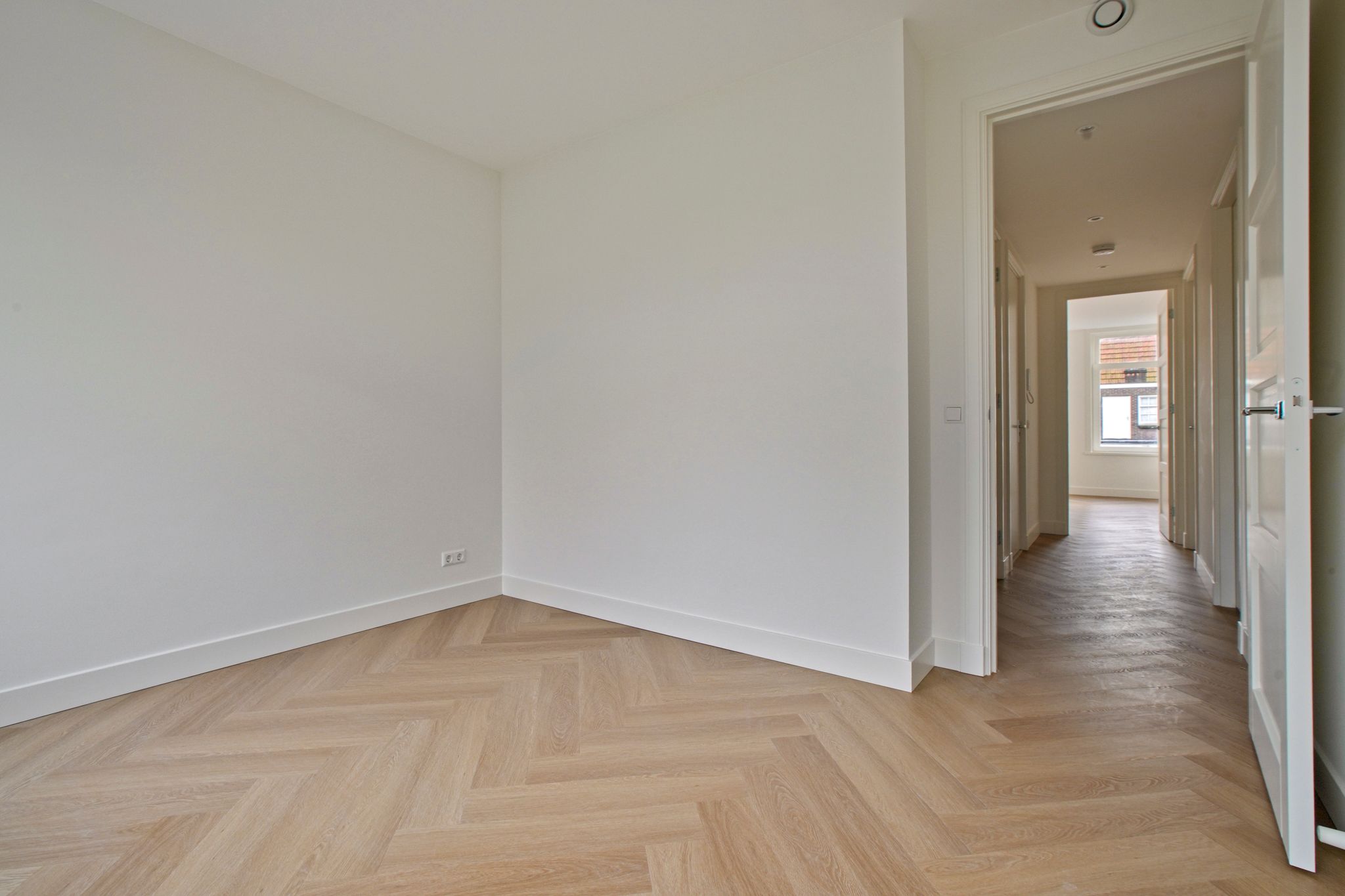 Foto 9 van Van Tuyll van Serooskerkenweg 111-3