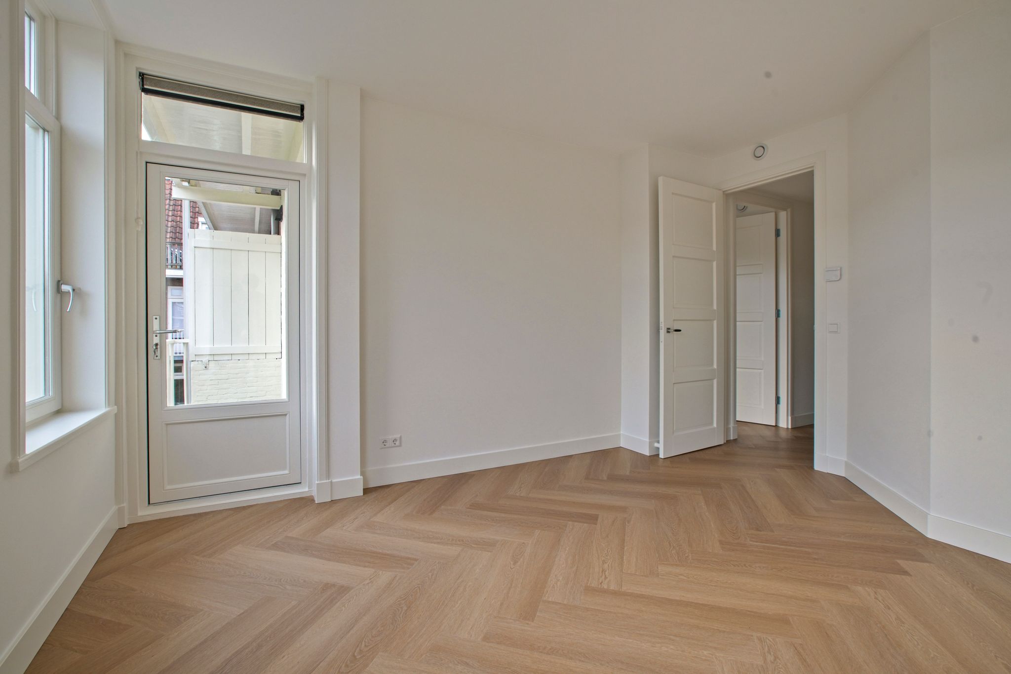 Foto 12 van Van Tuyll van Serooskerkenweg 111-3