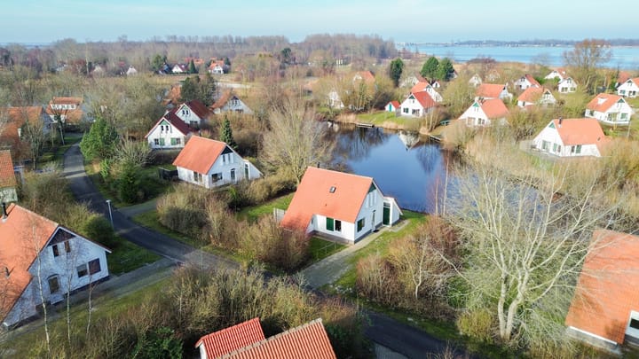 Photo 4 of De Rug 3-67