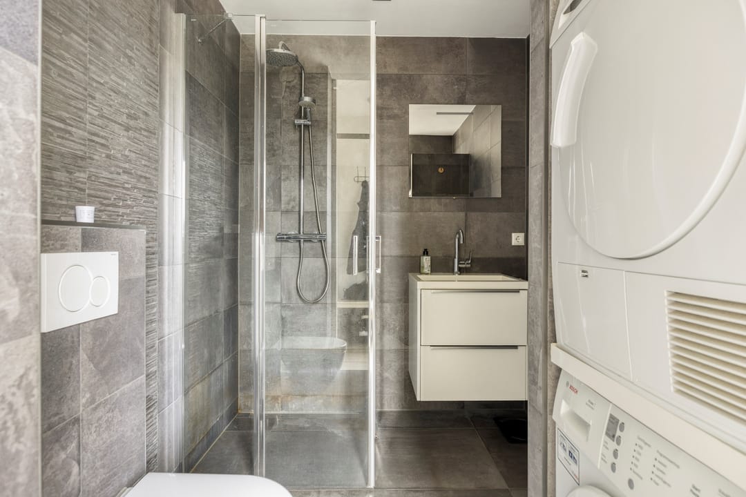 Photo 16 of Regge 39