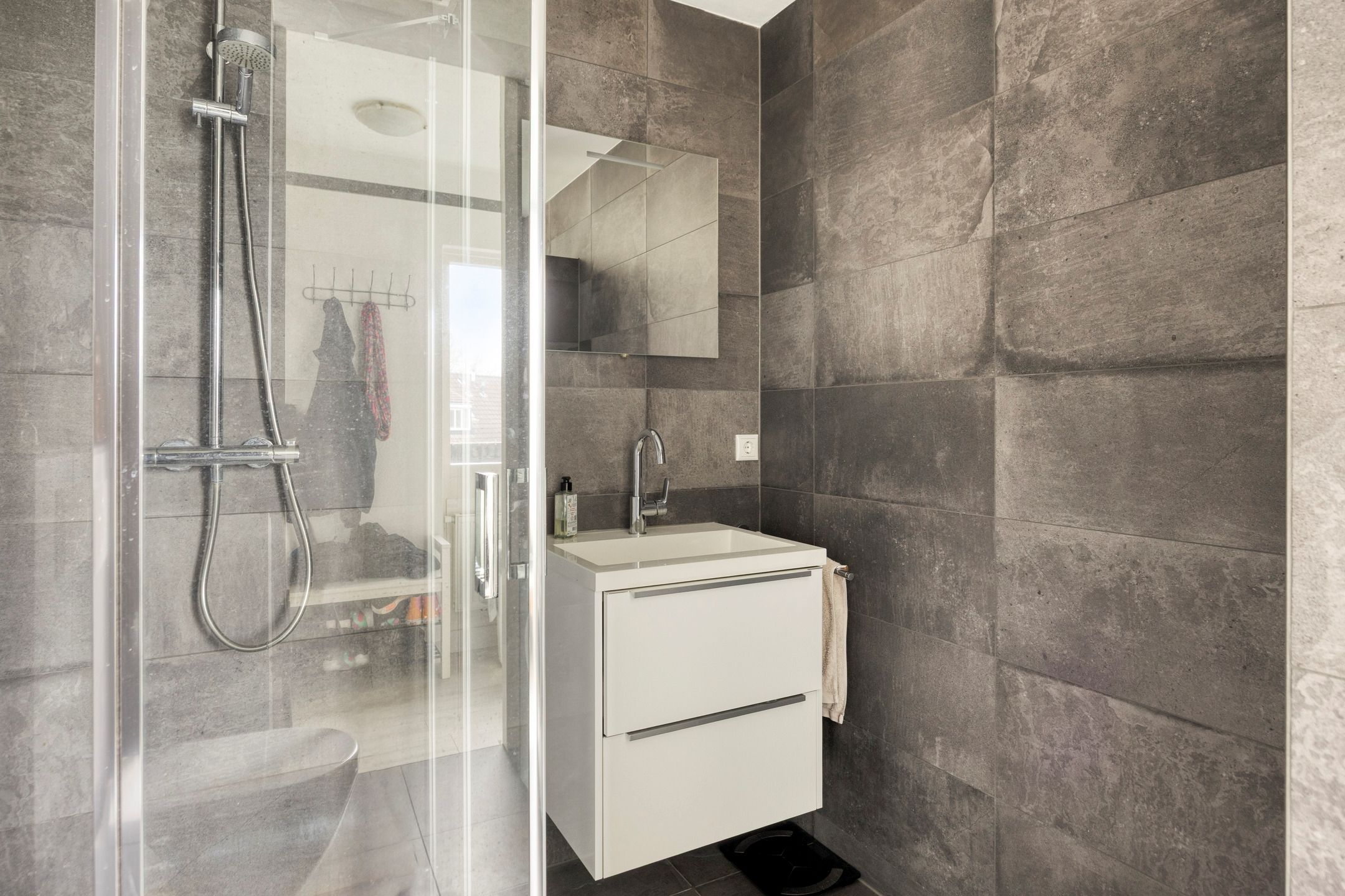 Photo 18 of Regge 39