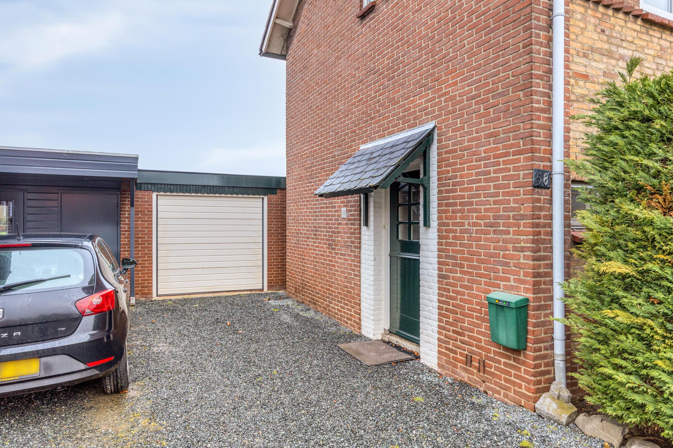 Photo 6 of Tolschestraat 58