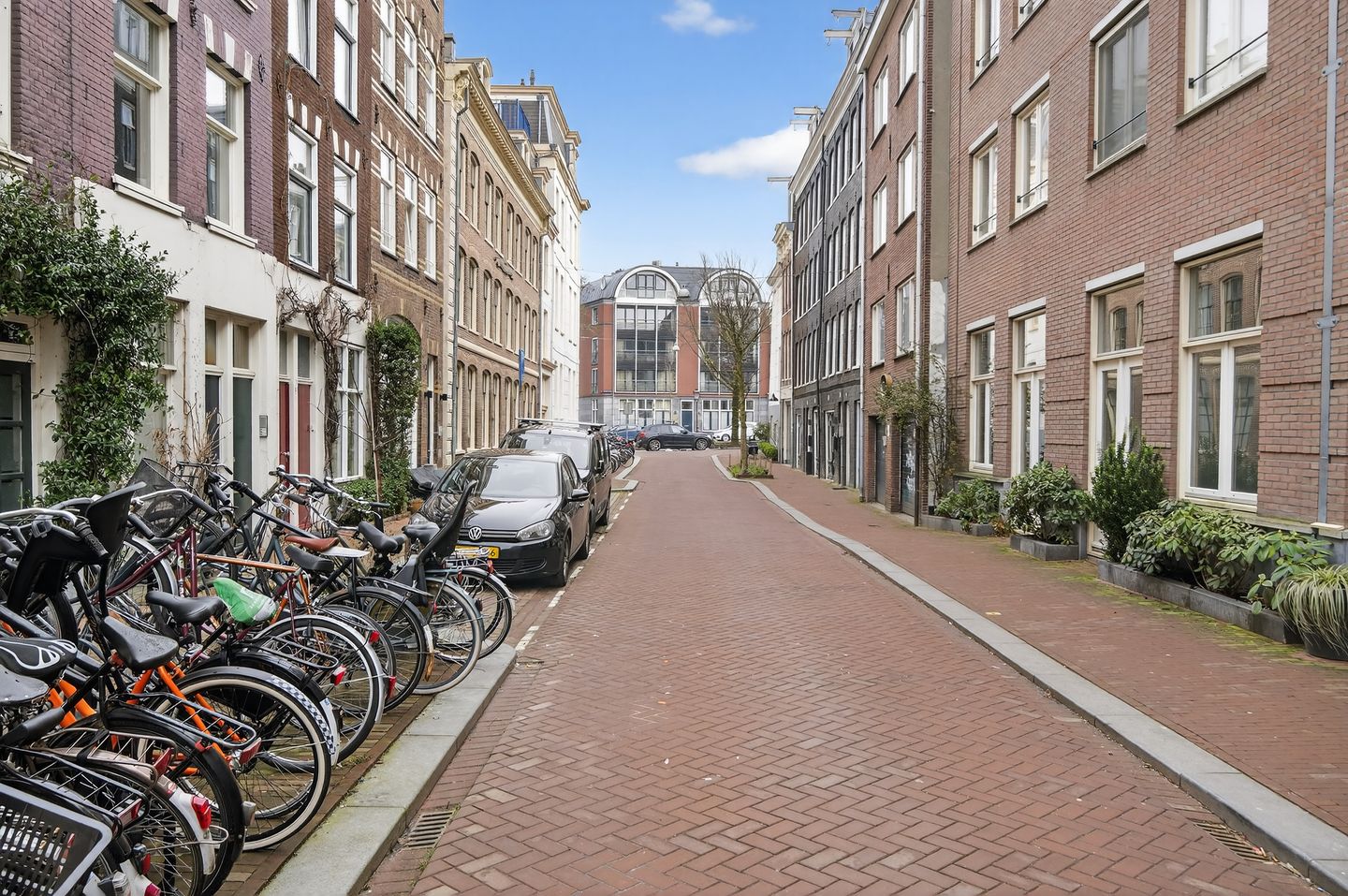 Foto 20 van Fokke Simonszstraat 84-3