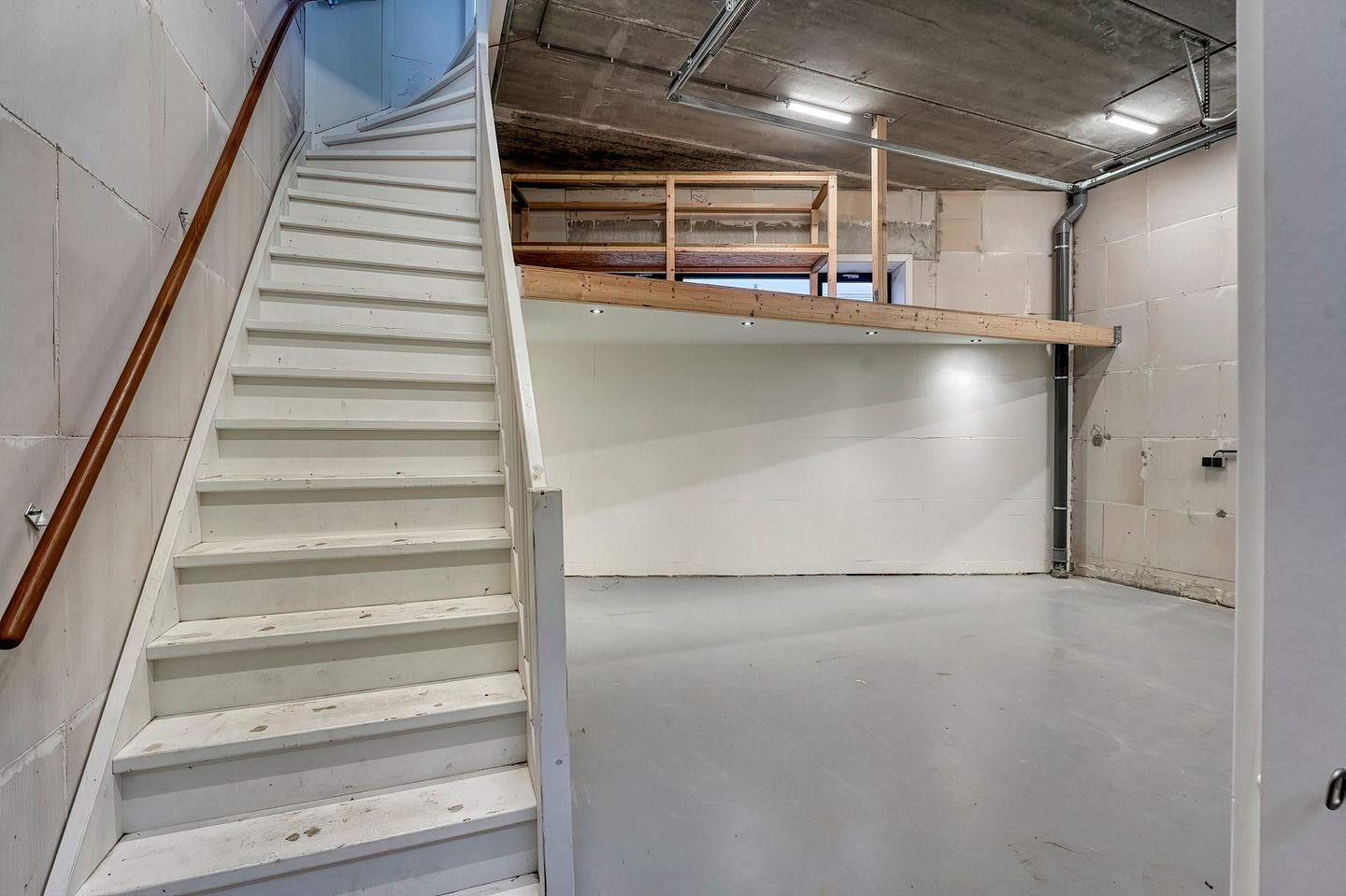 View photo 4 of Produktieweg 44-L