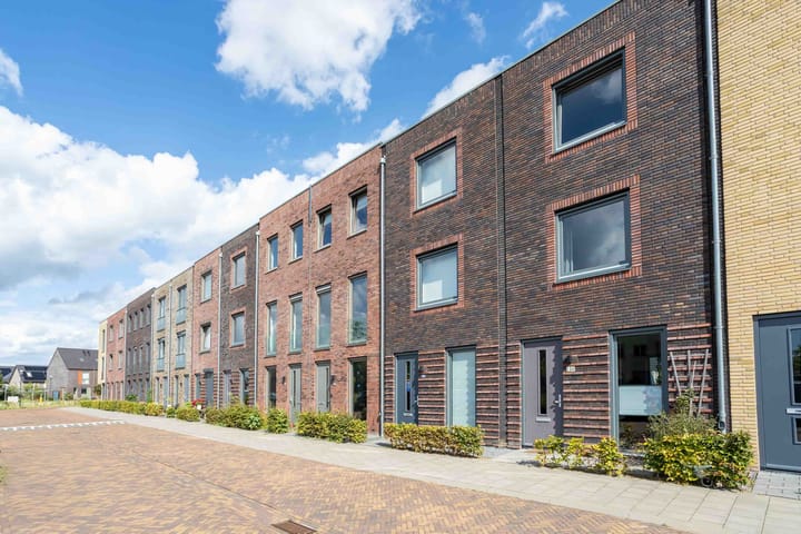 Photo 22 of Donatellostraat 134