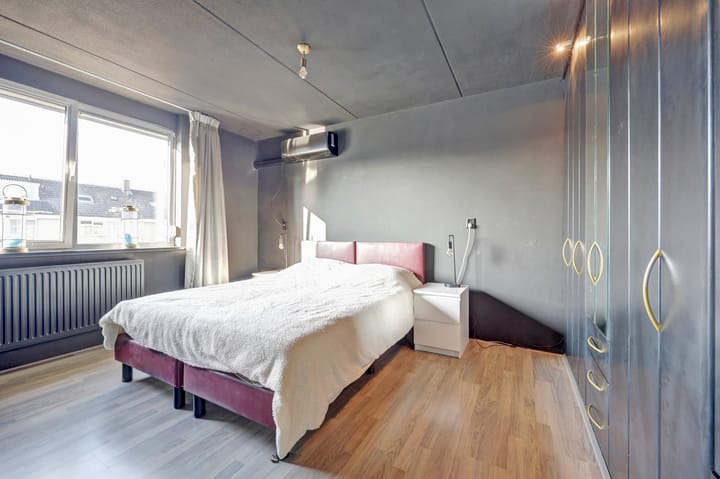 Photo 16 of Atlantischestraat 14