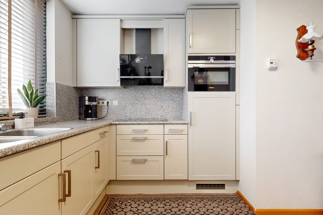 Photo 13 of Zesmorgen 100