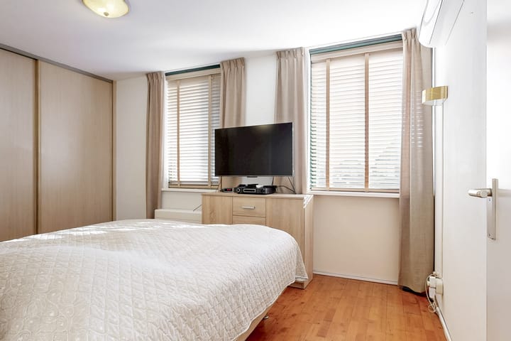 Foto 19 van Zesmorgen 100