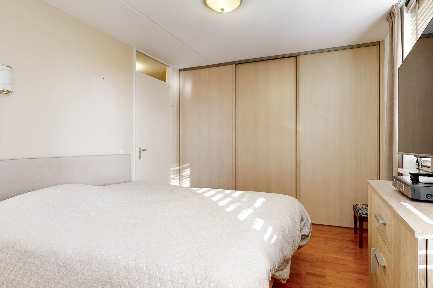 Photo 20 of Zesmorgen 100