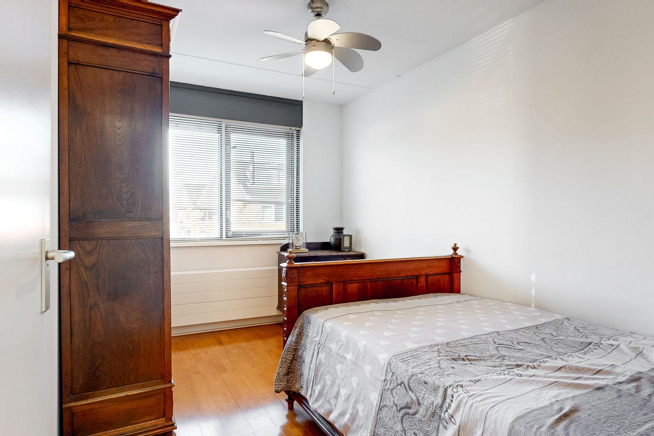 Photo 27 of Zesmorgen 100