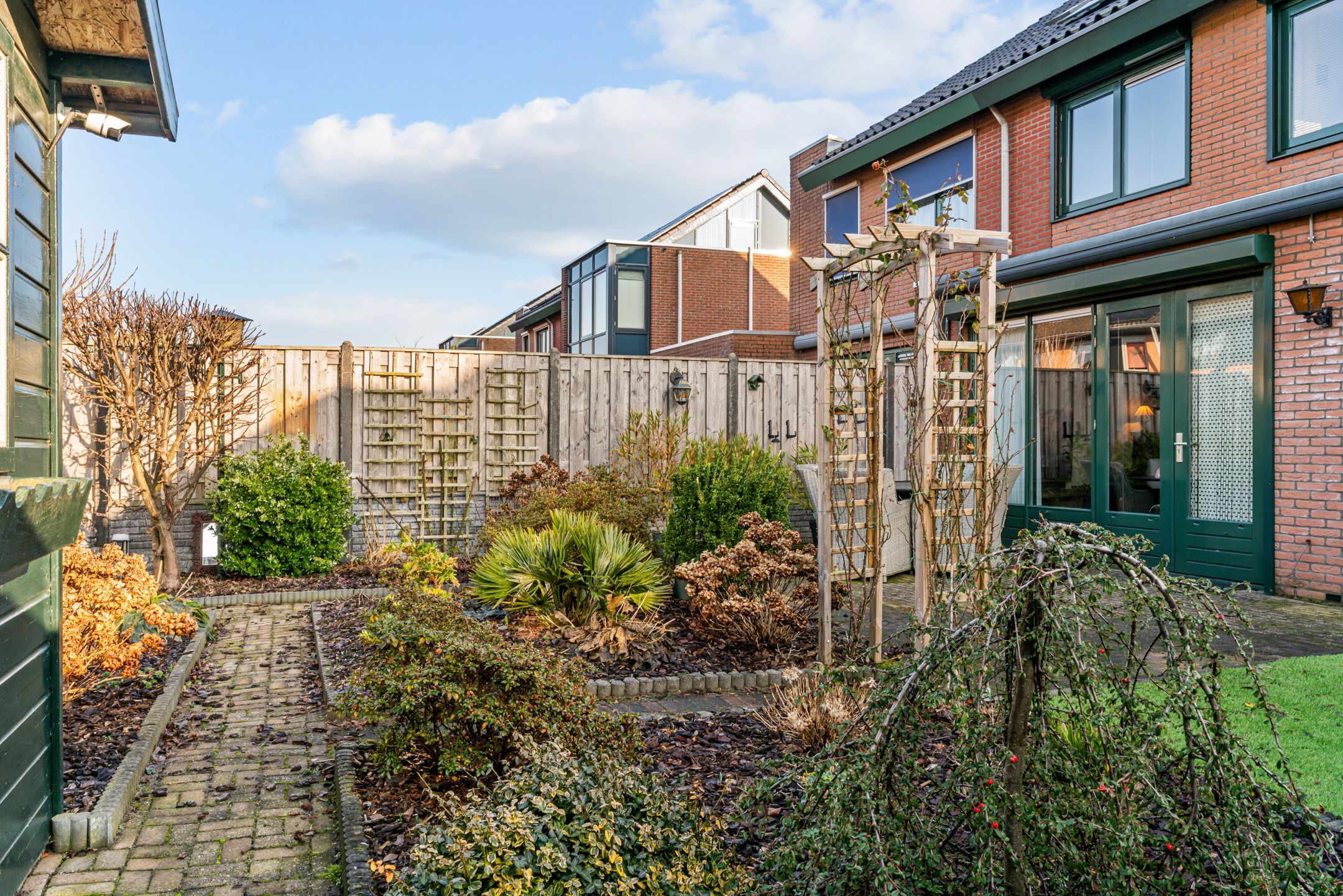 Photo 33 of Zesmorgen 100